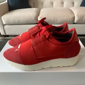 Balenciaga Race Runner Sneakers size 37